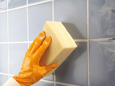 Как правильно мыть и ухаживать за керамической плиткой в ванной комнате